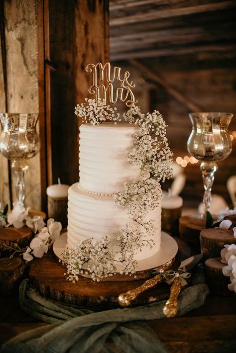 Smashed Cake, Wooden Heart Guest Book, Arbor Decor, Heart Guest Book, White Wedding Theme, Classic Wedding Cake, Dream Wedding Cake, Wedding Cake Table, Wedding Cake Rustic