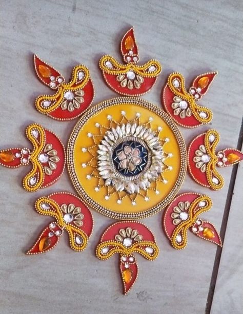 Reusable Rangoli Diy, Wooden Rangoli Designs, Readymade Rangoli Designs, Cardboard Rangoli Designs, Mdf Rangoli Designs, Mirror Rangoli, Cardboard Rangoli, Mehndi Plates, Diy Diwali Gifts