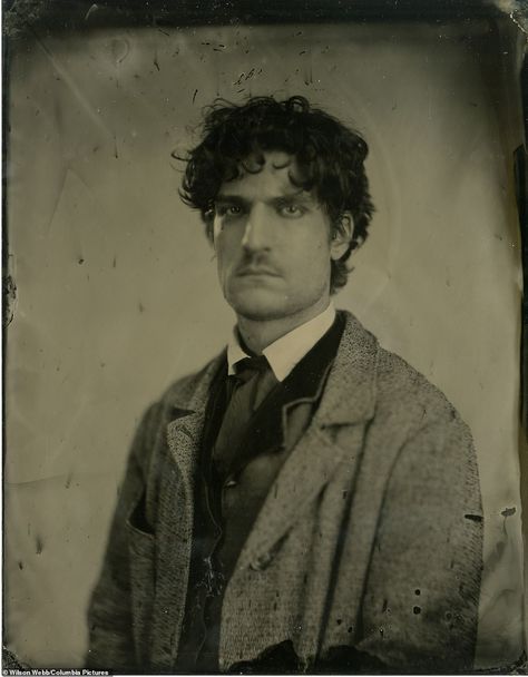 1800s Photography, Louis Garrel, Laura Dern, Sound Stage, Old Photography, Woman Movie, Little Women, Famous Movies, Columbia Pictures