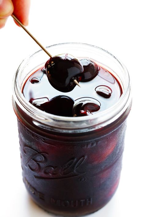 Bourbon Soaked Cherries Recipe, Bourbon Cherries, Bing Cherries, Gimme Some Oven, Kampot, Cherry Recipes, Sweet Cherries, Canning Recipes, Fruit Recipes