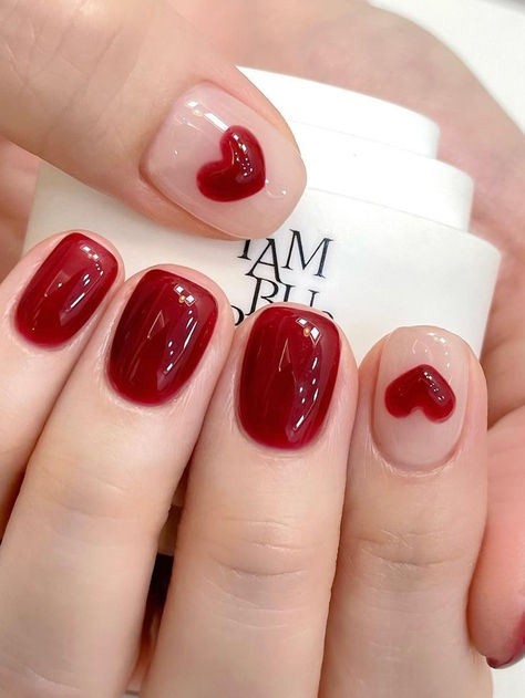 Korean valentines day nails: red jelly nails with a heart Short Valentines Nails Natural, Valentine Nail Inspo Short, Valentine Simple Nails, Valentine's Nails Short, Valentine’s Day Natural Nails, Short Nail Inspo Valentines Day, Natural Nail Polish Ideas, Cute Valentine’s Day Nails Short, Nail Polish Designs For Short Nails