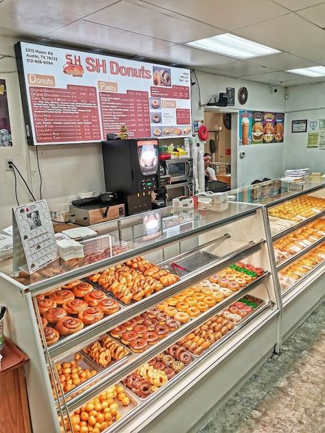 The Best Donuts in Austin Donut Shop Interior, Donut Store, Dozen Donuts, Donut Shops, Candy Room, Best Donuts, Bakery Interior, Small Bakery, Bakery Design Interior