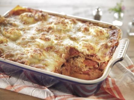 Cowboy Lasagna, Tricia Yearwood Recipes, Trisha's Southern Kitchen, Trisha Yearwood Recipes, Trisha Yearwood, Pasta Carbonara, Southern Kitchens, Lasagna Recipe, Top Recipes