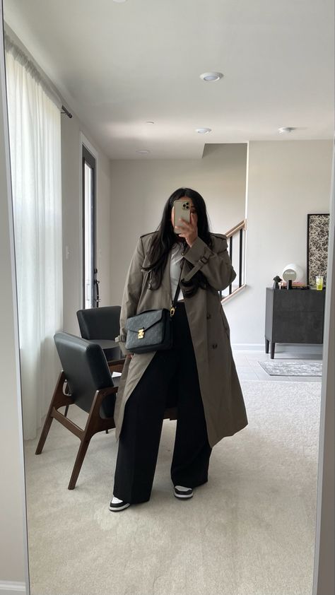 Nike dunks, panda dunks, trench coat, vintage, outfit inspo Check Trench Coat Outfit, Trench Coat Outfit With Dunks, Trench Coat Midsize, Coat Plus Size Women, Midsize Trench Coat, Autumn Dress Plus Size, Plus Size Long Coat Outfit, Midsize Trench Coat Outfit, Plus Trench Coat Outfit