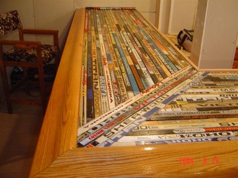 Hockey Stick Bar Top Hockey Bar Ideas, Hockey Stick Crafts Diy, Hockey Stick Furniture, Hockey Stick Crafts, Hockey Man Cave, Bar Furniture Design, Stick Furniture, Home Bar Plans, Hockey Decor