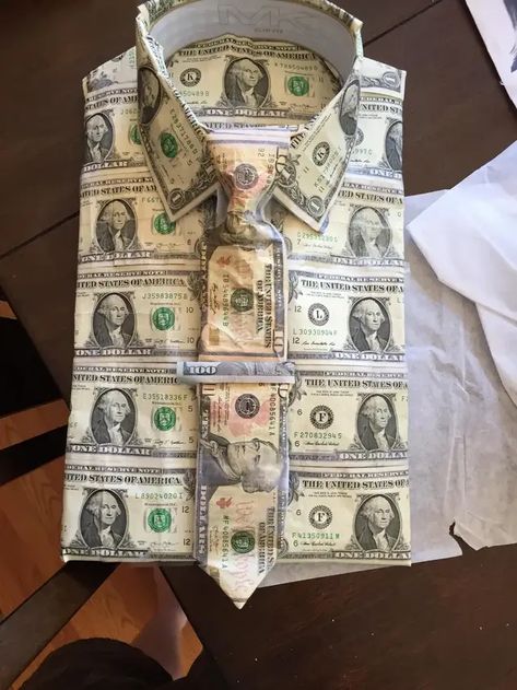 20+ Cute and Creative Graduation Money Gift Ideas (For High School and College) - Finsavvy Panda Money Lei Diy, Money Gift Ideas, Graduation Money Gifts, Diy Graduation Gifts, Money Print, Money Shirt, Dollar Bill Origami, Graduation Money, Money Flowers