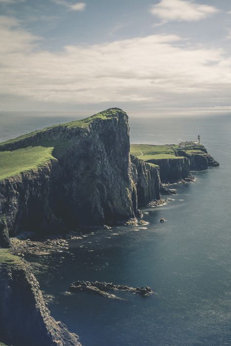 Ocean Cliff, 30 Day Art Challenge, Cap Vert, Nature Iphone Wallpaper, Scenery Pictures, Destination Voyage, Background Pictures, Nature Wallpaper, Landscape Photos