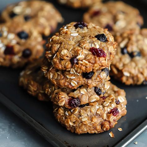 Who doesn’t love cookies? They’re a delightful treat that No Bake Healthy Oatmeal Cookies, Bran Cookies Recipe, Dried Fruit Cookies, Healthy Biscuits, Healthy Dessert Options, Eggs Recipes, Healthy Cookie, Cookies Healthy, Love Cookies