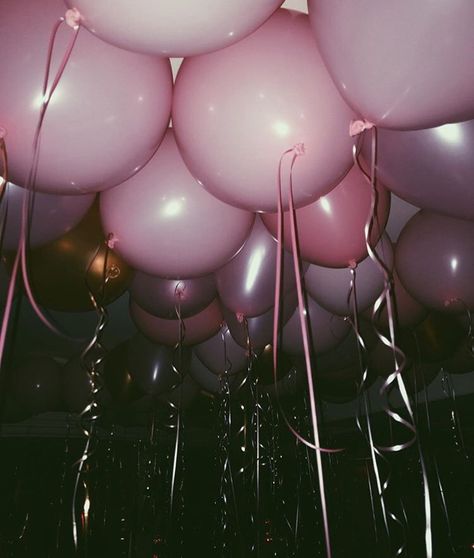 Emma Kate, Timmy Turner, Gold Girl, Festa Party, Frozen Birthday Party, Lukisan Cat Air, Tumblr Photography, Pink Balloons, Girl Party