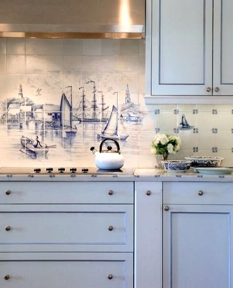 Nautical Tiles Kitchen Backsplash: http://www.completely-coastal.com/2015/11/kitchen-backsplash-ideas-beach-murals-nautical-ocean-blue-tiles.html Coastal Kitchen Backsplash Ideas, Coastal Kitchen Backsplash, Nautical Kitchen Decor, Nautical Kitchen, Classic White Kitchen, Delft Tiles, Casa Vintage, Coastal Kitchen, Blue Kitchens