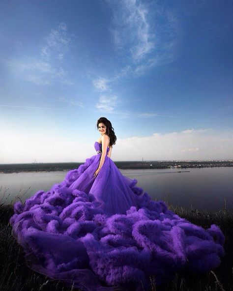 See this Instagram video by @_art_dress • 58 likes Aesthetic Ball Gowns, Photoshoot Gown, Debut Gowns, Purple Wedding Dress, Ruffle Prom Dress, Quince Dress, Dream Wedding Ideas Dresses, Formal Party Dress, Tulle Prom Dress