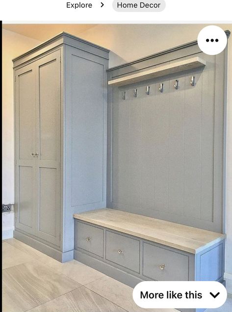 Garderobeløsning Gang, Ikea Mud Room, Boot Room Storage, Boot Room Utility, Small Mudroom Ideas, Utility Room Designs, Mudroom Remodel, Hallway Unit, Mud Room Entry