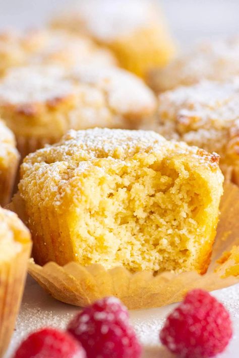 Healthy Flour Alternatives, Moist Muffin Recipe, Healthy Muffins For Kids, Sugar Free Muffins, Gut Diet, Wholesome Breakfast, Healthy Muffin, Almond Flour Muffins, Fat Oil