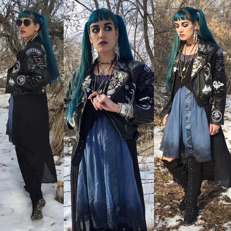 Punk fae witch in the trees 🔮❄️ Punk Fits, Fae Witch, Cottagecore Punk, Punk Cottagecore, Forest Punk, Punk Witch, Witch Outfits, Outfits To Wear To School, Chill Fashion