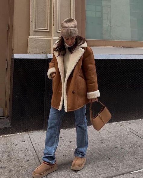 Winter Coat Outfits, Winter Outfits Warm, Getting Bored, Outerwear Trends, Comfy Casual Outfits, Classy Winter Outfits, Chic Winter Outfits, Winter Fashion Outfits Casual, Cold Outfits