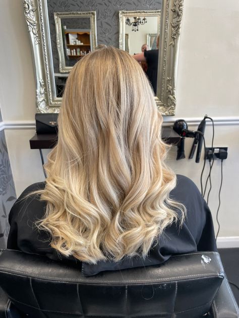 Curled Hair At The End, Formal Hair Mid Length, Mid Blonde Balayage, Soft Waves Mid Length Hair, Coconut Cream Hair Color, Curled Blonde Hair Medium Length, Curls On Mid Length Hair, Different Kinds Of Blonde, Mid Length Hair Blonde