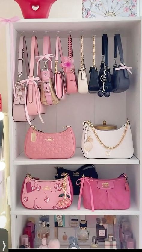 Coquette Purse Aesthetic, Girly Bags Aesthetic, Pink Designer Handbags, Pink Bottle Aesthetic, Pink Girly Accessories, Red Purse Outfit Aesthetic, Girly Bags Purses, Outfits With Pink Purse, Purse Collection Aesthetic