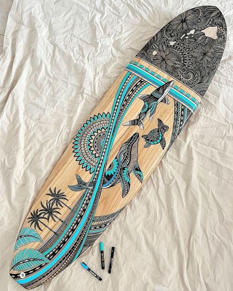 Jess Lambert, Surf Bedroom, Decoration Surf, Surfboards Artwork, Surf Room Decor, Surfboard Art Design, Deco Surf, Surfboard Painting, Surf Vintage