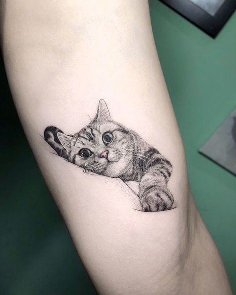 Cat Portrait Tattoos, Cat Tattoo Small, Men Tattoo, Cat Tattoo Designs, Large Tattoos, Dog Tattoo, Dog Tattoos, Tattoos Ideas, Sleeve Tattoo