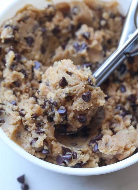 This easy homemade Edible Cookie Dough Recipe is egg free, and made with treated flour so it's 100% safe to eat, no baking necessary! Fast Edible Cookie Dough, Safe To Eat Cookie Dough Recipe, Edible Cookie Dough No Eggs, No Egg Cookie Dough Recipe, 1 Cookie Recipe, Editable Cookie Dough, Oat Flour Cookie Dough, Coconut Flour Cookie Dough, No Egg Cookie Dough