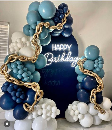 Balloon Arch Ideas, Party Balloons Diy, Paris Theme Party, Events Ideas, 40th Birthday Cards, Diy Balloon Decorations, Birthday Party Theme Decorations, Birthday Balloon Decorations, Balloon Centerpieces