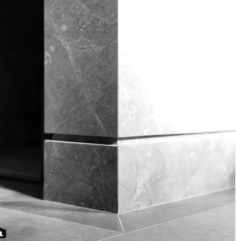 Marble Shadow gap on skirting Shadow Line Baseboard, Marble Skirting Design Modern, Marble Skirting Design, Floor Skirting Ideas, Hidden Skirting, Wall Skirting Ideas, Stone Baseboard, Shadow Gap Skirting, Flush Skirting