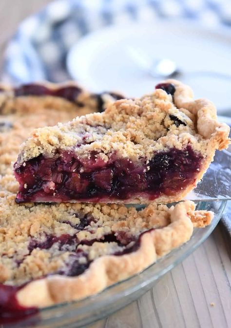 Blueberry Crumble Pie, Crumble Pie, Blackberry Pie, Strawberry Rhubarb Pie, Pie Crumble, Rhubarb Pie, Good Pie, Blueberry Crumble, Berry Pie