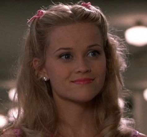 Legally Blonde Outfits, Legally Blonde Elle Woods, 1990 Style, Pink Academia, Sorority Girls, Blonde Aesthetic, Blonde Hairstyle, Free Giveaways, Makeup For Blondes