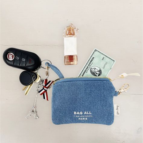 Small but mighty! Check out the new design of our Denim Mini Trinket Pouch. Perfect for your everyday essentials🔹✨ @bag_all_europe @bagallfrance #bagall #organization #organizingtips #organizingideas #personalizedgifts Trinket Pouch, Personal Hygiene Items, Packing Bags Travel, Essential Pouch, Packing Organizers, Denim Essentials, Small But Mighty, Travel Bag Organization, Small Stuff