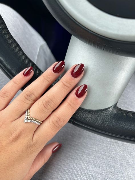 Burgundy Natural Nails, Nail Color With Maroon Dress, Burgundy Nails Short Almond, Maroon Almond Shaped Nails, Burgundy Nails Oval Shape, Maroon Gel Nails Short, Short Nail Designs Maroon, Cute Nails Fall Colors, Short Almond Wine Red Nails