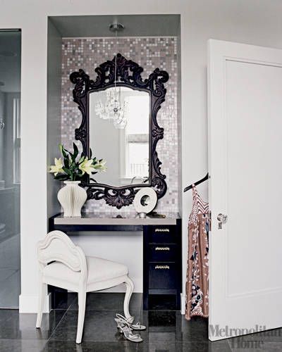 Vanity Nook with hanging chandelier Vanity Nook, Dream Closet Design, Dressing Table Design, Small Bedroom Designs, Dream Closets, Bedroom Vanity, Vanity Table, Contemporary Bedroom, Closet Design