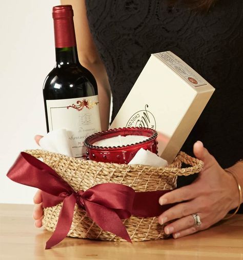 Wine Baskets and More Happy Holidays and God Bless http://www.dpbolvw.net/click-7389025-10594230" target="_top"> Hostess Gift Basket, Diy Wine Gift Baskets, Wine Gifts Diy, Homemade Easter Baskets, Wine Candle, Basket Gift Ideas, Wine Gift Baskets, Wine Baskets, Easter Basket Diy