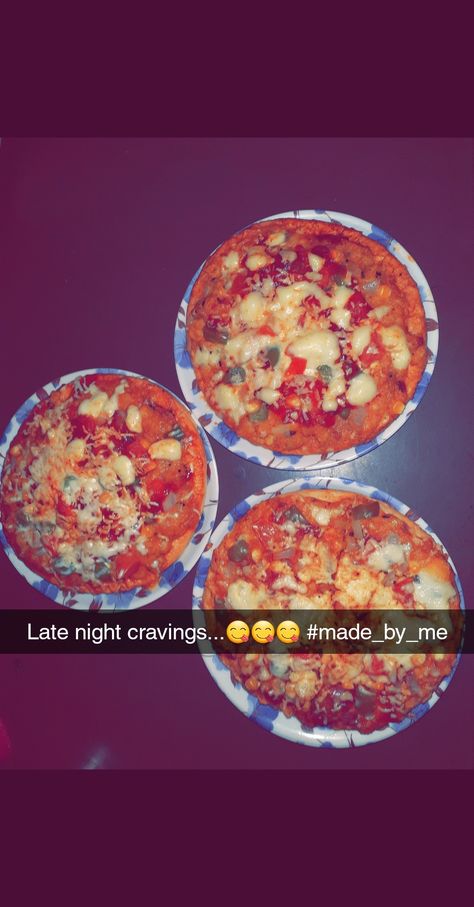 #foodie #snapchat #pizza Sehri Food Snapchat, Foodie Instagram Stories, Pizza Snapchat Story, Foodie Snapchat, Late Night Cravings, Foodie Pics, Food Captions, Snap Snapchat, Snapchat Story