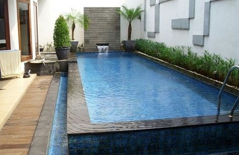 Seputar Kolam Renang Ukuran 3x10 Kedalaman 1,5 Meter dan Kalkulasi Biaya Pembuatannya Classic Mansion, Resort Interior, Architecture Drawing Plan, Swimming Pool House, Small Pool Design, Mosaic Pool, Cafe Interior Design, Swimming Pool Designs, Home Building Design