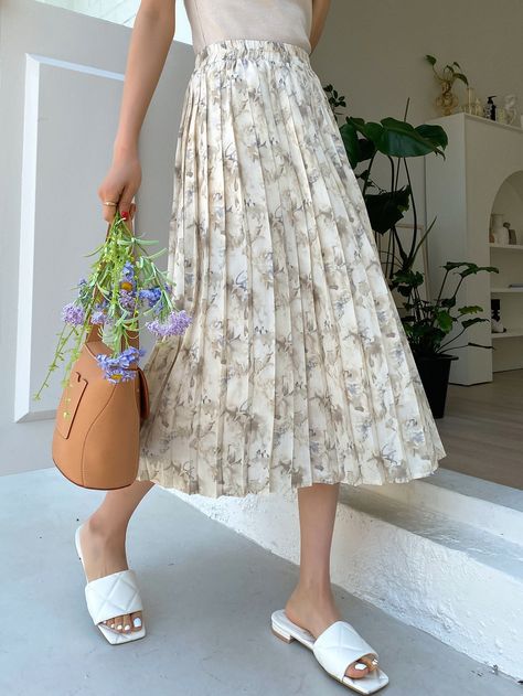 Beige Casual Collar  Fabric Floral,All Over Print Pleated Embellished Non-Stretch  Women Bottoms Outfit Verano, Floral Pleated Skirt, Women Bottoms, Printed Pleated Skirt, Women Skirts, Church Outfits, Outfits Verano, Fabric Floral, All Over Print