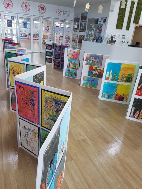 KG1/2 Art Exhibition. Exhibit Ideas For School, Art Display Ideas Exhibitions, Art Show Ideas, Art Exhibition Design, Sustainable Artwork, School Exhibition, معرض فني, Painting Exhibition, Elementary School Art