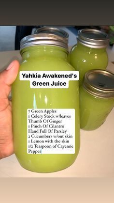 Natural Juice Recipes, Green Juice Recipe, Healthy Juicer Recipes, Healthy Juice Drinks, Juice Cleanse Recipes, Fruit Smoothie Recipes Healthy, Juicy Juice, Detox Juice Recipes, Green Juice Recipes