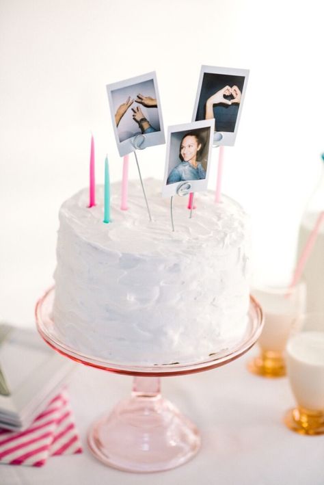 This DIY polaroid cake topper is so easy to make, takes no time at all and adds a fun factor to your cake! Change out the pictures to suit your party theme! Polaroid Cake Topper, Polaroid Cake, Diy Polaroid, Diy Cake Topper Birthday, Photo Cake Topper, Diy Birthday Cake, Diy Cake Topper, Birthday Cake Decorating, Diy Cake