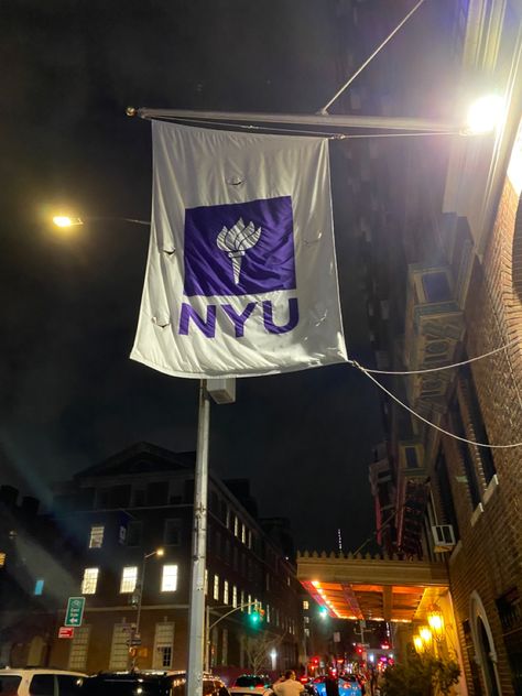 Nyu Classrooms, Nyu Nursing School, Nyu Asethic, Nyu Student Aesthetic Wallpaper, Nyc University Aesthetic, New York School Aesthetic, Nyu Medical School Aesthetic, Nyu Campus Aesthetic, Nyu Medical School