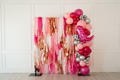 Fringe Background, Dolly Party, Backdrop Fringe, Streamer Wall, Fringe Decor, Bachelorette Decor, Rodeo Birthday Parties, Cowgirl Bachelorette Parties, Bachelorette Party Banners