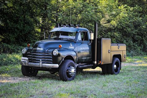 Diesel Brothers, Welding Trucks, Cummins Turbo Diesel, Chevy Ls, Service Truck, Custom Truck Beds, Vintage Pickup, Vintage Pickup Trucks, Truck Mods