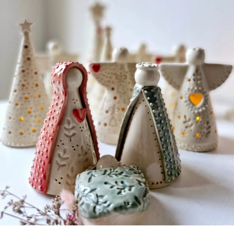 Ceramic Nativity, Pottery Angels, Christmas Pottery, Pottery Christmas, Ceramic Christmas Decorations, Diy Christmas Village, Diy Christmas Ornament, Beginner Pottery, Diy Air Dry Clay