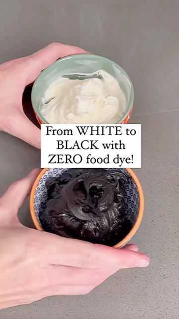 Black Icing Recipe, How To Make Black Food Coloring Diy, Black Frosting Recipe, Black Food Coloring How To Make, How To Make Black Food Coloring, Halloween Desserts For Potluck, Black Icing How To Make, Black Colored Food, Black Buttercream Cake