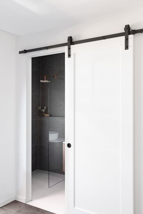 15 Tiny Ensuite Ideas to Encourage Spaciousness | ABI Interiors UK Small Shower Toilet Room, Small Ensuite Design, Tiny Toilet Room, Bathroom Ideas Narrow, Tiny Ensuite Ideas, Modern Tiny Bathroom, Compact Shower Room, Small Half Bathroom Ideas, Narrow Bathroom Ideas