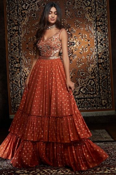 Colorful Mendhi Outfit, Sangeet Inspiration, Anarkali With Dupatta, Indian Outfits Lehenga, Embroidered Anarkali, Traditional Indian Dress, Traditional Indian Outfits, Indian Dresses Traditional, Indian Bridal Dress