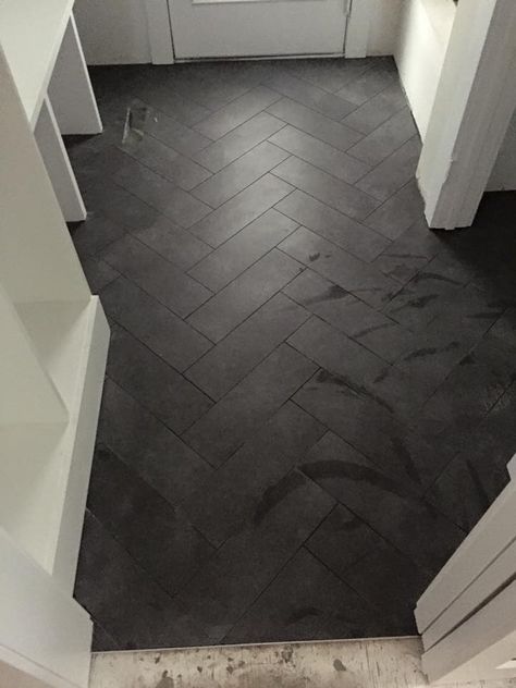 Black Herringbone Tile Bathroom, Tile Bathroom Floor Ideas, Tile Herringbone Floor, Black Bathroom Floor Tiles, Black Tile Bathroom, Limestone Bathroom Floor, Black Tile Bathroom Floor, Bathroom Floor Ideas, Black Herringbone Tile