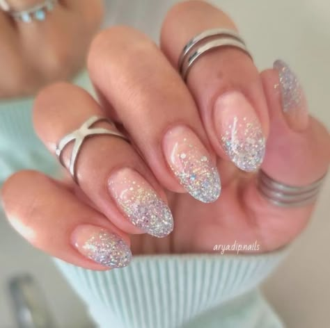 Nail Ideas Silver, Sparkly Silver Nails, Sparkly Ombre Nails, Glitter Fade Nails, Glitter Gradient Nails, Grey Nail, Glitter Tip Nails, Silver Nail Designs, Opal Nails