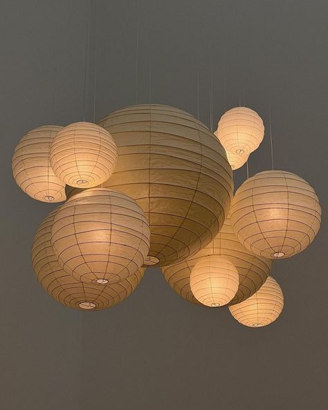 Brittany Bathgate on Instagram: “Golden delight” Paper Lantern Bedroom, Paper Lantern Lighting, Lanterns Bedroom, Brittany Bathgate, Paper Globe, Lantern Lighting, Paper Lantern Lights, Lighting Installation, Paper Lantern