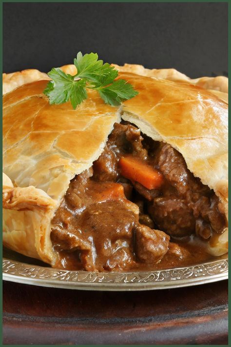 Steak and kidney pie - All Beautiful Recipes Steak And Kidney Pie Recipe British, Steak And Kidney Pie Recipe, Beef Chuck Steak, Steak Pie Recipe, Beef Pie Recipe, Veggie Pie, Kidney Pie, Steak And Kidney Pie, Beef Pot Pie