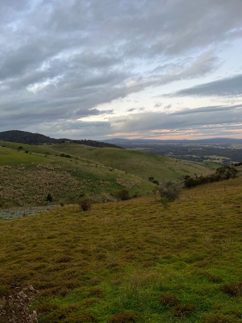 Australian countryside #granola Australian Countryside, Marine Core, Rolling Hills, Country Girl, Country Girls, Granola, Mother Nature, Natural Landmarks, Travel